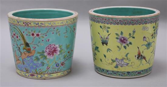 A pair of Chinese famille rose flower pots diameter 14cm height 12cm